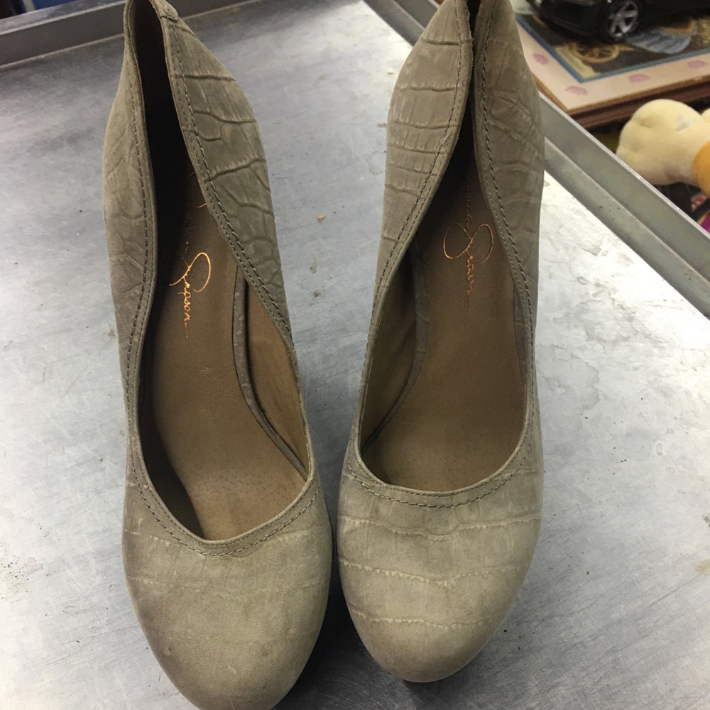 Nearly new Jessica Simpson heels